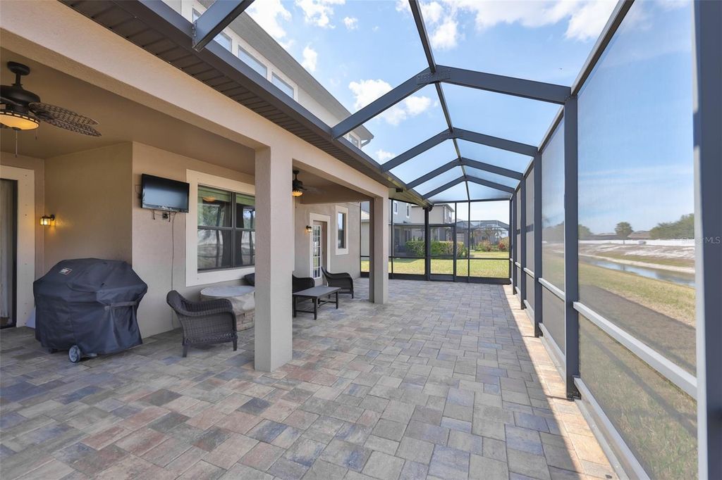 Image 50 of property listing at 11406 ESTUARY PRESERVE DRIVE, Riverview, FL 33569