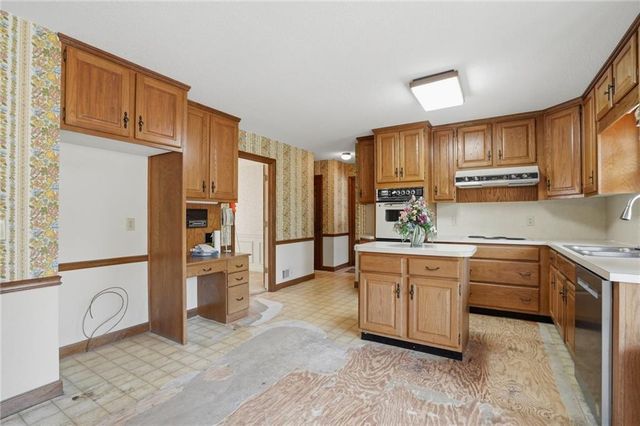 175 Broadmeadow Cove, Roswell, GA 30075