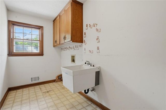 175 Broadmeadow Cove, Roswell, GA 30075