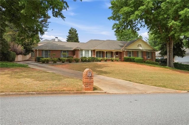 175 Broadmeadow Cove, Roswell, GA 30075