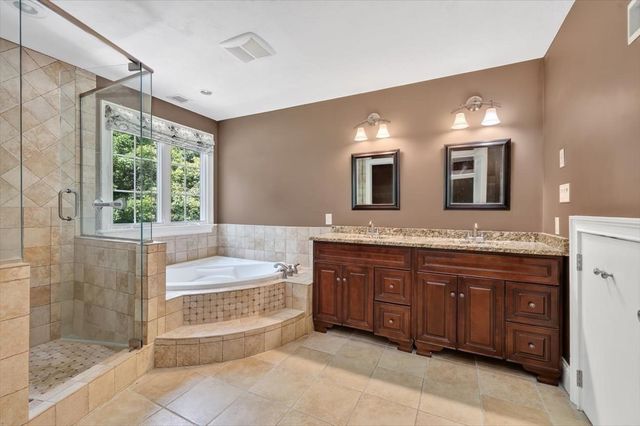 11 Jutila Farm Path, Hanover, MA 02339