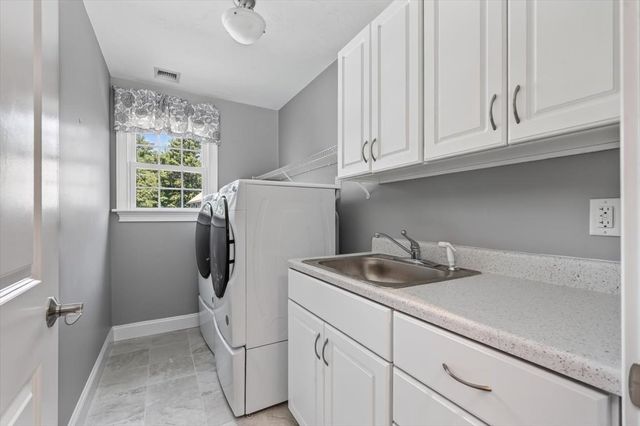11 Jutila Farm Path, Hanover, MA 02339
