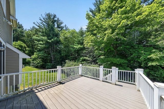 11 Jutila Farm Path, Hanover, MA 02339