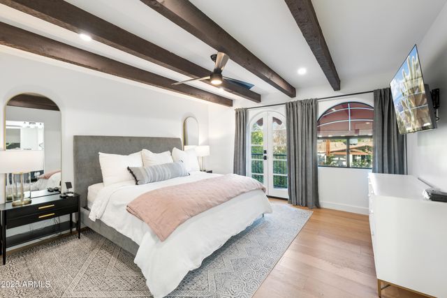 8001 N 3RD Place, Phoenix, AZ 85020