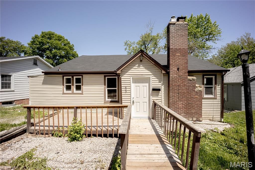 403 W Van Buren Street, Belleville, IL 62220