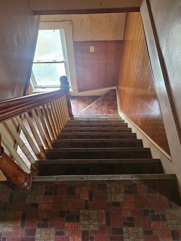 49 Sparks, Lowell, MA 01852