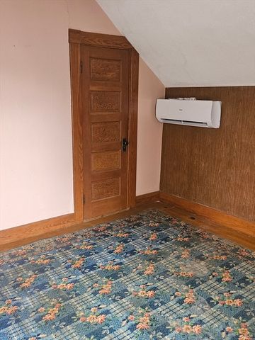 49 Sparks, Lowell, MA 01852