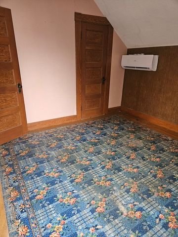 49 Sparks, Lowell, MA 01852