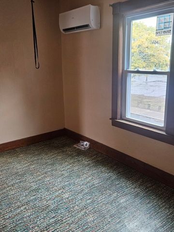 49 Sparks, Lowell, MA 01852