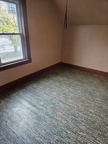 49 Sparks, Lowell, MA 01852