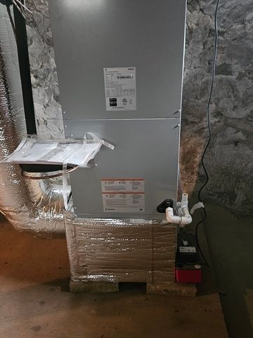 49 Sparks, Lowell, MA 01852