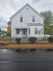 49 Sparks, Lowell, MA 01852