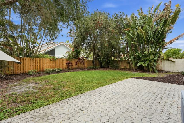 8321 Bob-o-link Drive, West Palm Beach, FL 33412