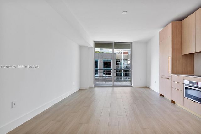 90 NE 32 St 413, Miami, FL 33127