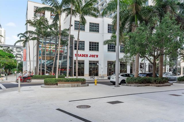 90 NE 32 St 413, Miami, FL 33127