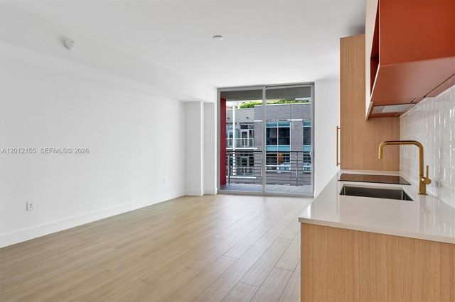 90 NE 32 St 413, Miami, FL 33127