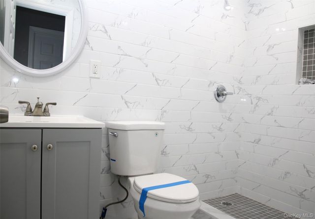 1438 E 95 Street, Brooklyn, NY 11236