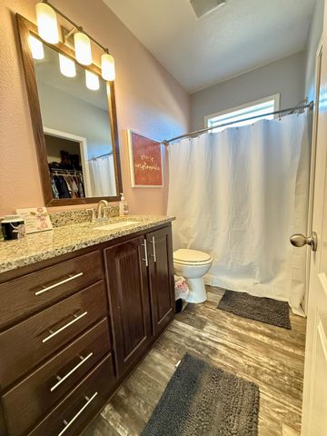 9881 Scenic Valley Rd, Valley Springs, CA 95252