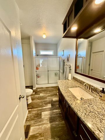 9881 Scenic Valley Rd, Valley Springs, CA 95252