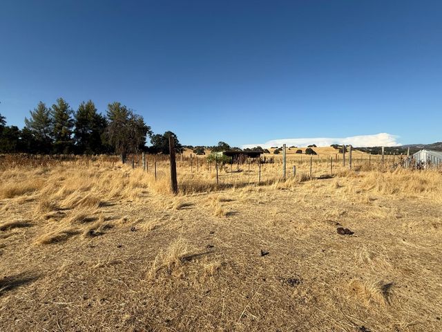9881 Scenic Valley Rd, Valley Springs, CA 95252