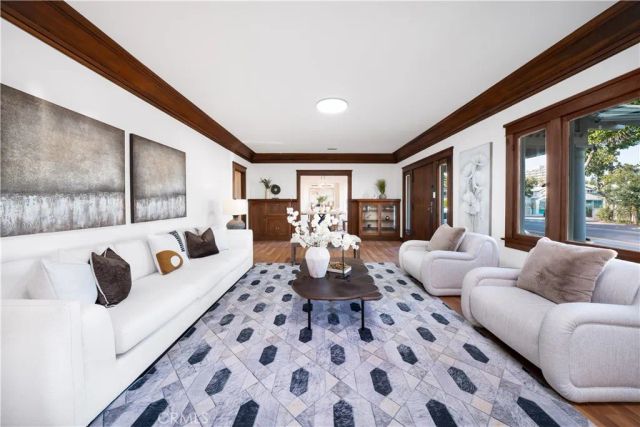 843 Cedar Avenue, Long Beach, CA 90813