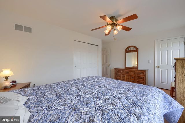 11 SUE CIRCLE, Lebanon, PA 17042