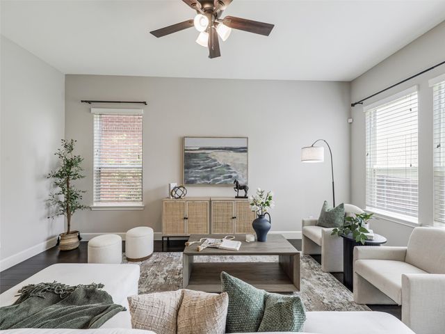 1020 Gardenia Street, Carrollton, TX 75007