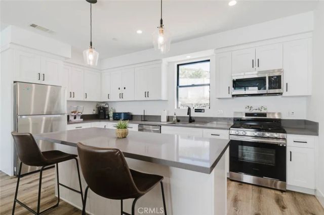 13368 Pala Avenue, Sylmar, CA 91342