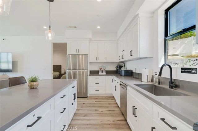 13368 Pala Avenue, Sylmar, CA 91342