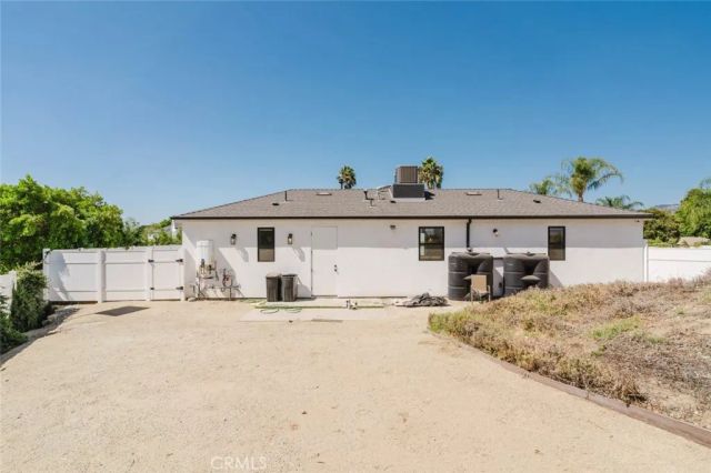 13368 Pala Avenue, Sylmar, CA 91342