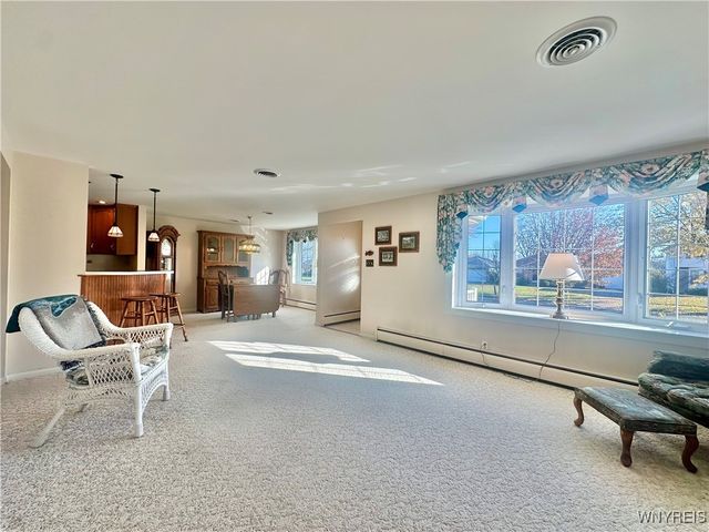 168 Donna Lea Boulevard, Amherst, NY 14221