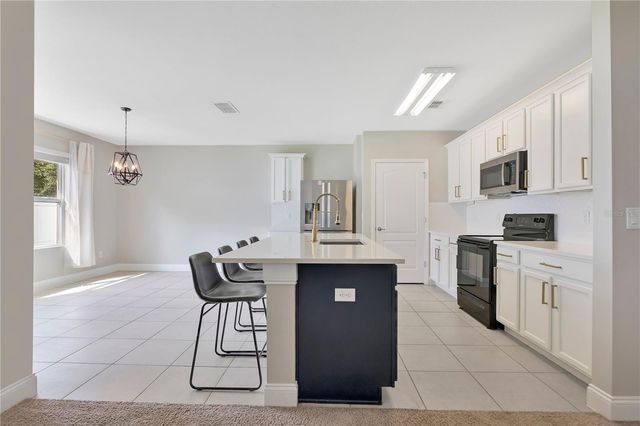 2736 SUMMERGLEN LANE, Eustis, FL 32726