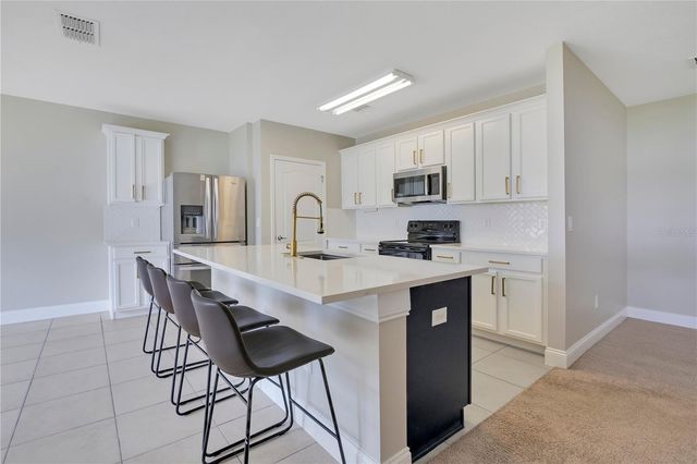 2736 SUMMERGLEN LANE, Eustis, FL 32726