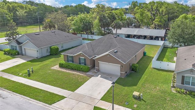2736 SUMMERGLEN LANE, Eustis, FL 32726