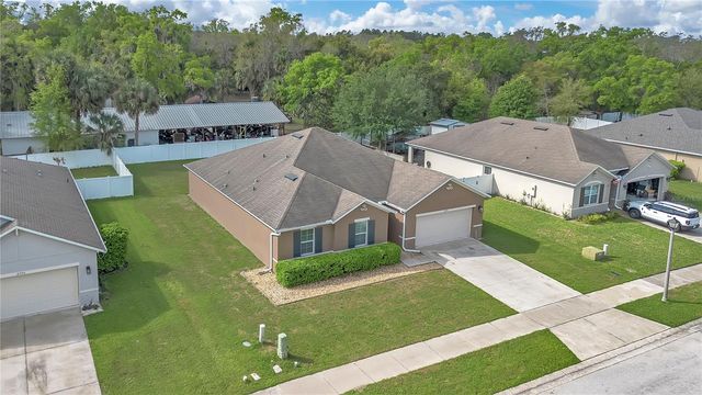 2736 SUMMERGLEN LANE, Eustis, FL 32726