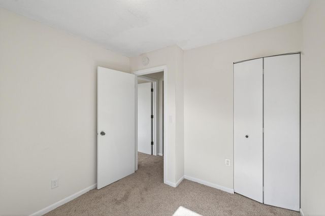 8811 42nd Avenue N, New Hope, MN 55427