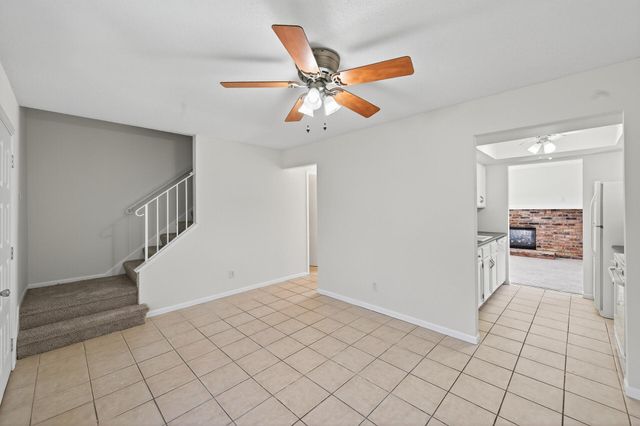 8811 42nd Avenue N, New Hope, MN 55427