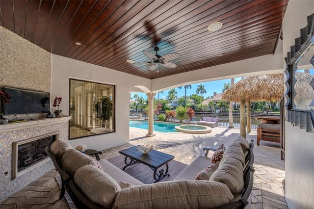 42 Nurmi Dr, Fort Lauderdale, FL 33301