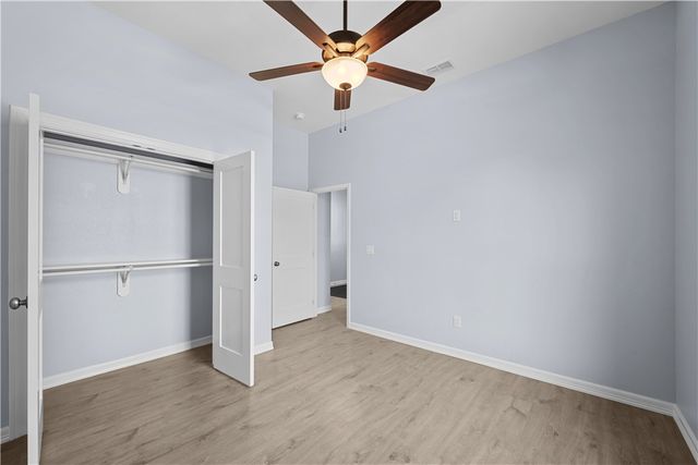 24 St Andrews Pl, Rockport, TX 78382