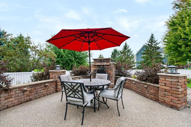 8547 Kirkwood Lane N, Maple Grove, MN 55369