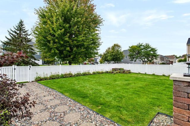 8547 Kirkwood Lane N, Maple Grove, MN 55369