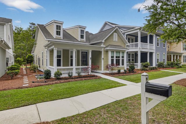153 Village Ponds Drive, Summerville, SC 29483