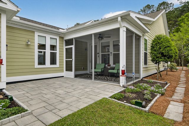 153 Village Ponds Drive, Summerville, SC 29483