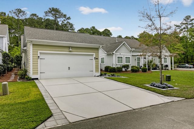 153 Village Ponds Drive, Summerville, SC 29483