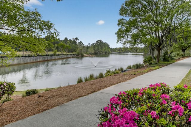 153 Village Ponds Drive, Summerville, SC 29483