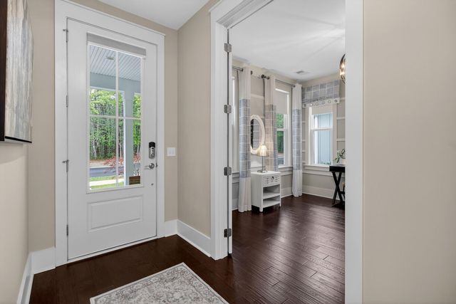 153 Village Ponds Drive, Summerville, SC 29483