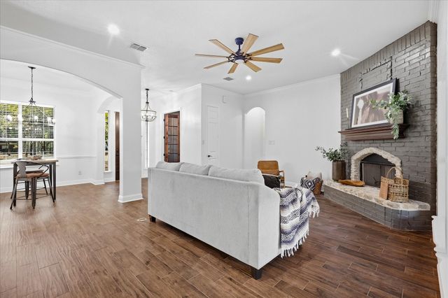 514 Oak Hills Drive, Newark, TX 76071
