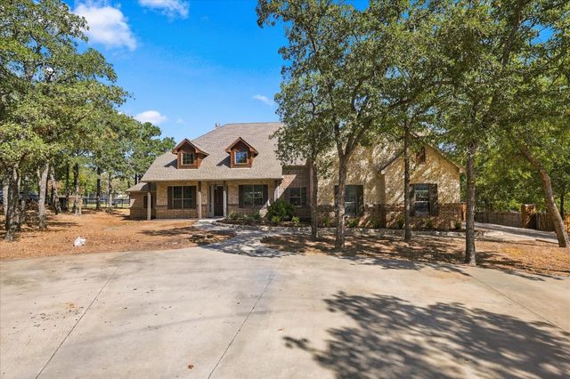 514 Oak Hills Drive, Newark, TX 76071