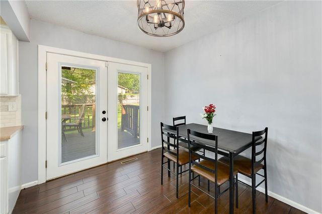 16006 Lawrence Avenue, Belton, MO 64012