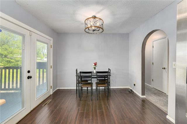 16006 Lawrence Avenue, Belton, MO 64012